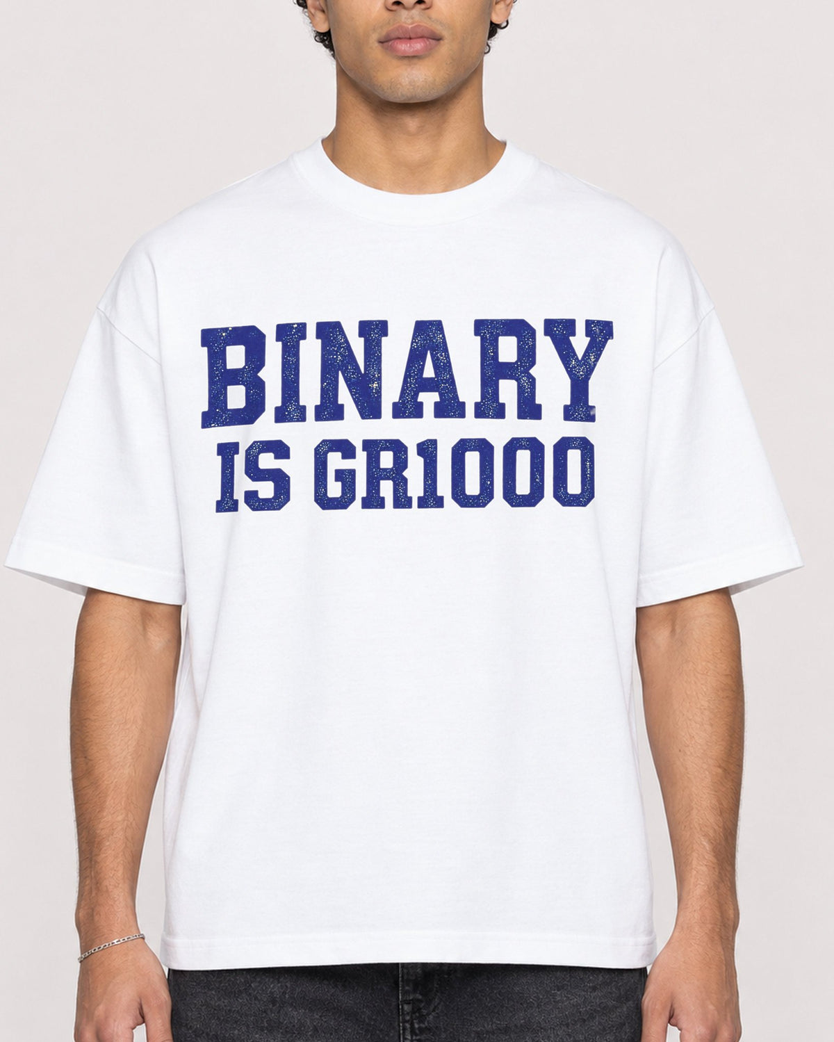 Mockup Boxy Heavyweight Tee White male close-up 10
