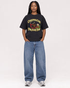 Mockup Boxy Heavyweight Tee Black female full-body 04