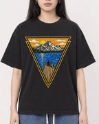 Mockup Boxy Heavyweight Tee Black female close-up 01