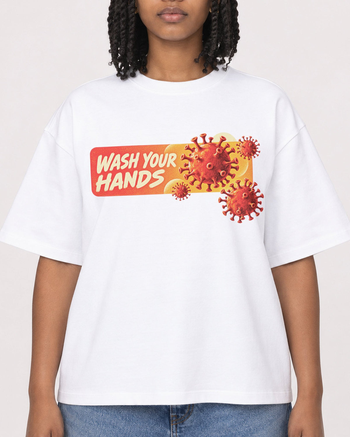 Mockup Boxy Heavyweight Tee White female close-up 15