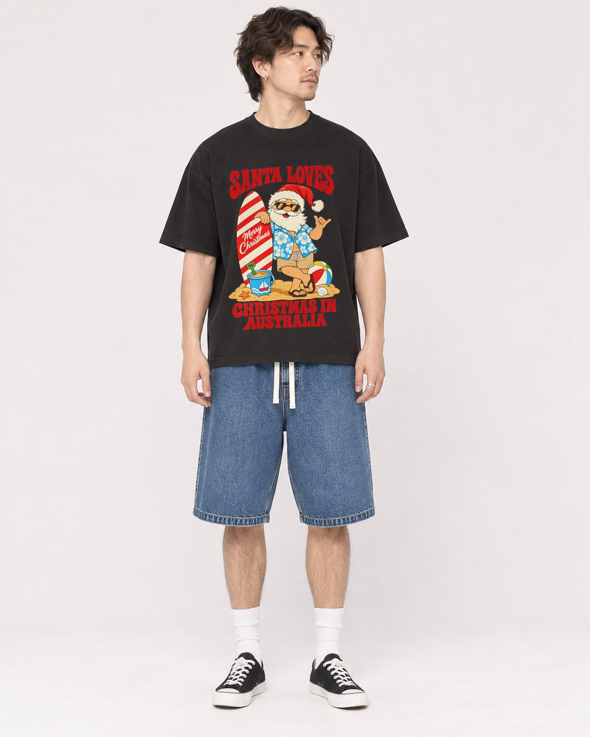 Mockup Boxy Heavyweight Tee Black male full-body 03