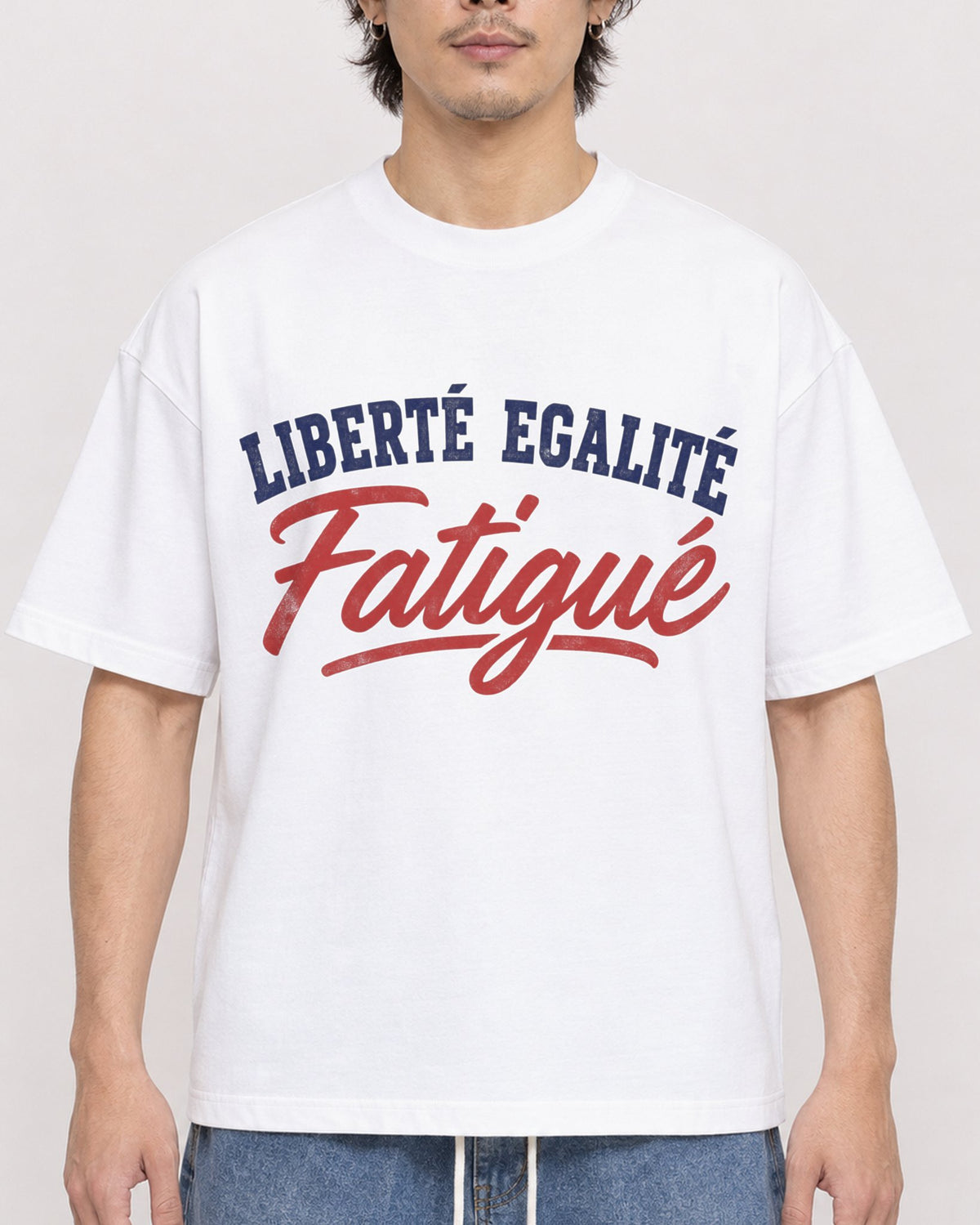 Mockup Boxy Heavyweight Tee White male close-up 03