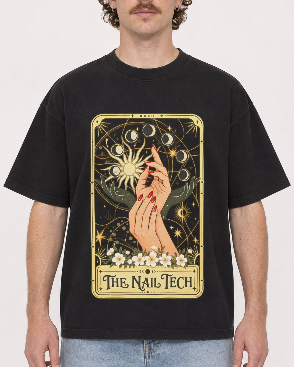 Mockup Boxy Heavyweight Tee Black male close-up 09