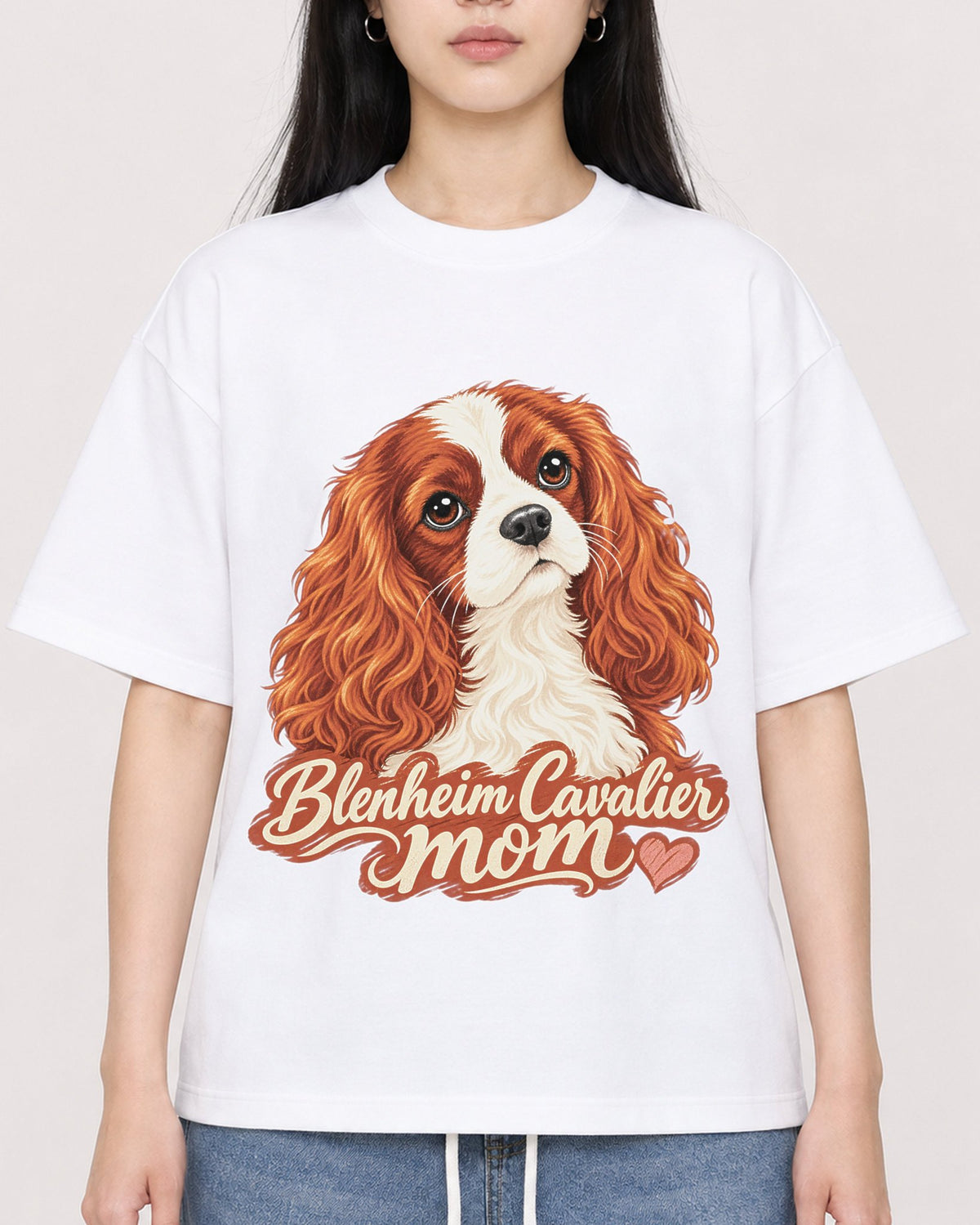 Mockup Boxy Heavyweight Tee White female close-up 01