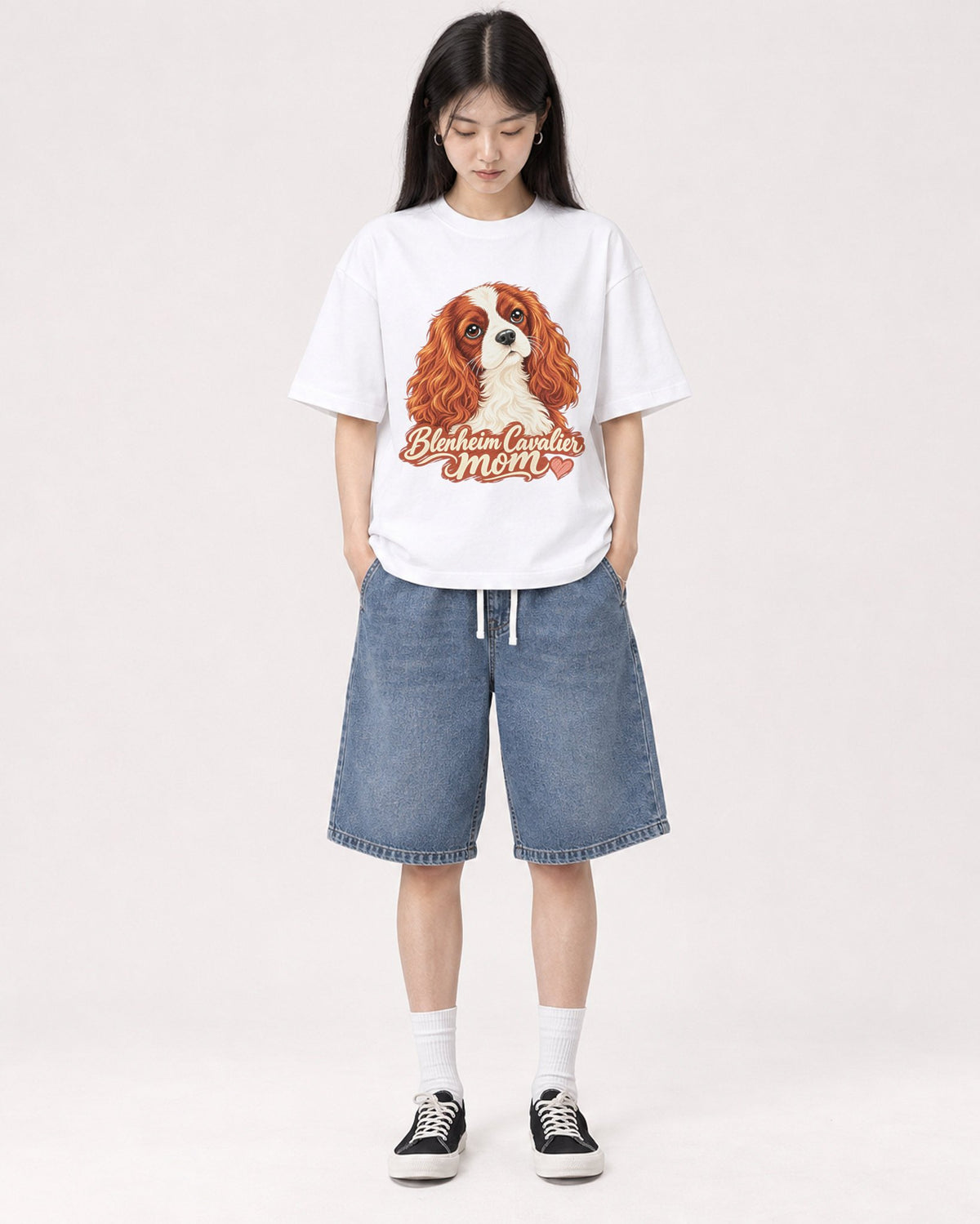 Mockup Boxy Heavyweight Tee White female full-body 01