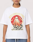 Mockup Boxy Heavyweight Tee White female close-up 16