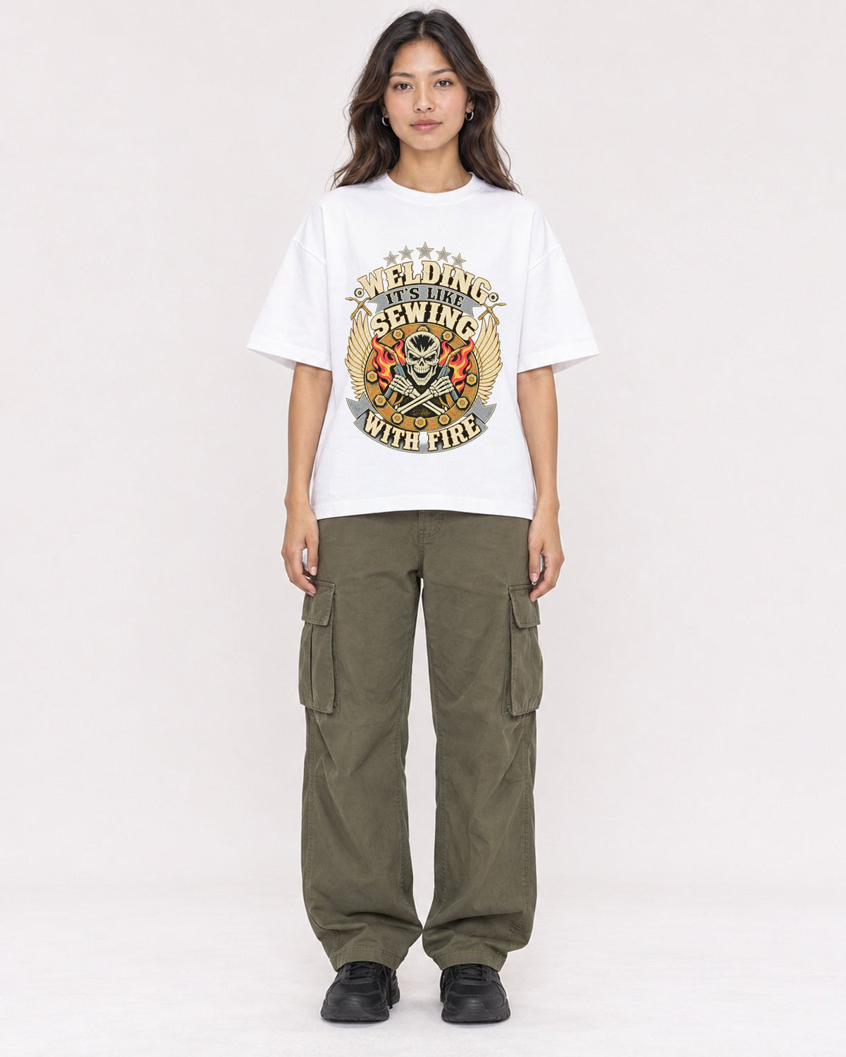 Mockup Boxy Heavyweight Tee White female full-body 02