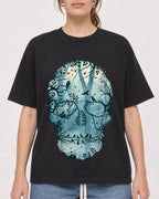 Mockup Boxy Heavyweight Tee Black female close-up 29