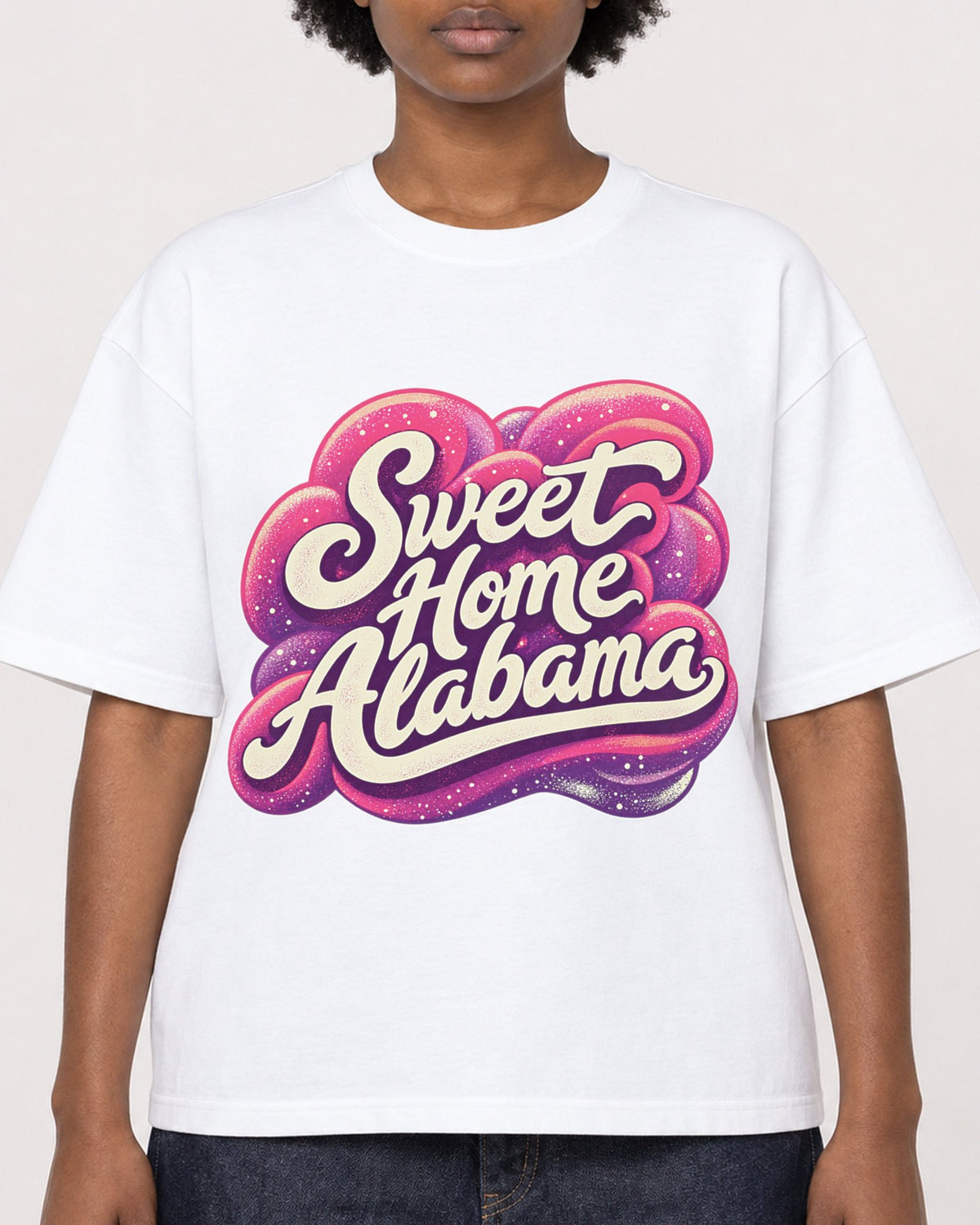 Mockup Boxy Heavyweight Tee White female close-up 14