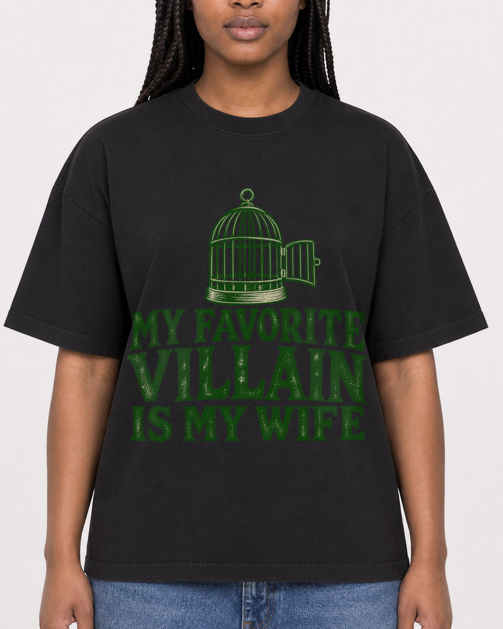 Mockup Boxy Heavyweight Tee Black female close-up 04