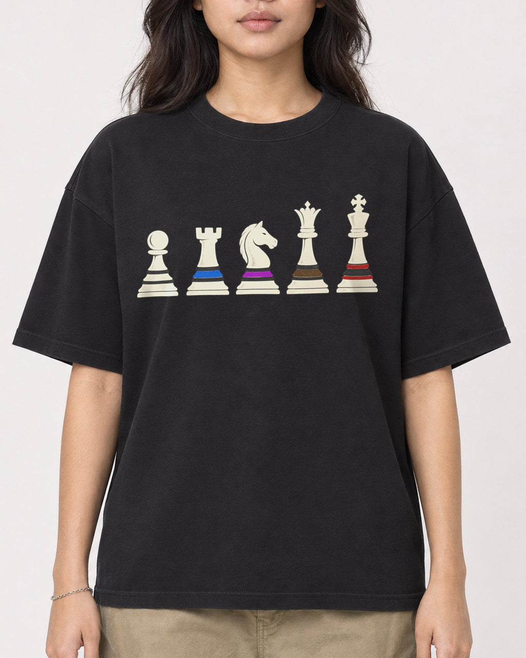 Mockup Boxy Heavyweight Tee Black female close-up 02