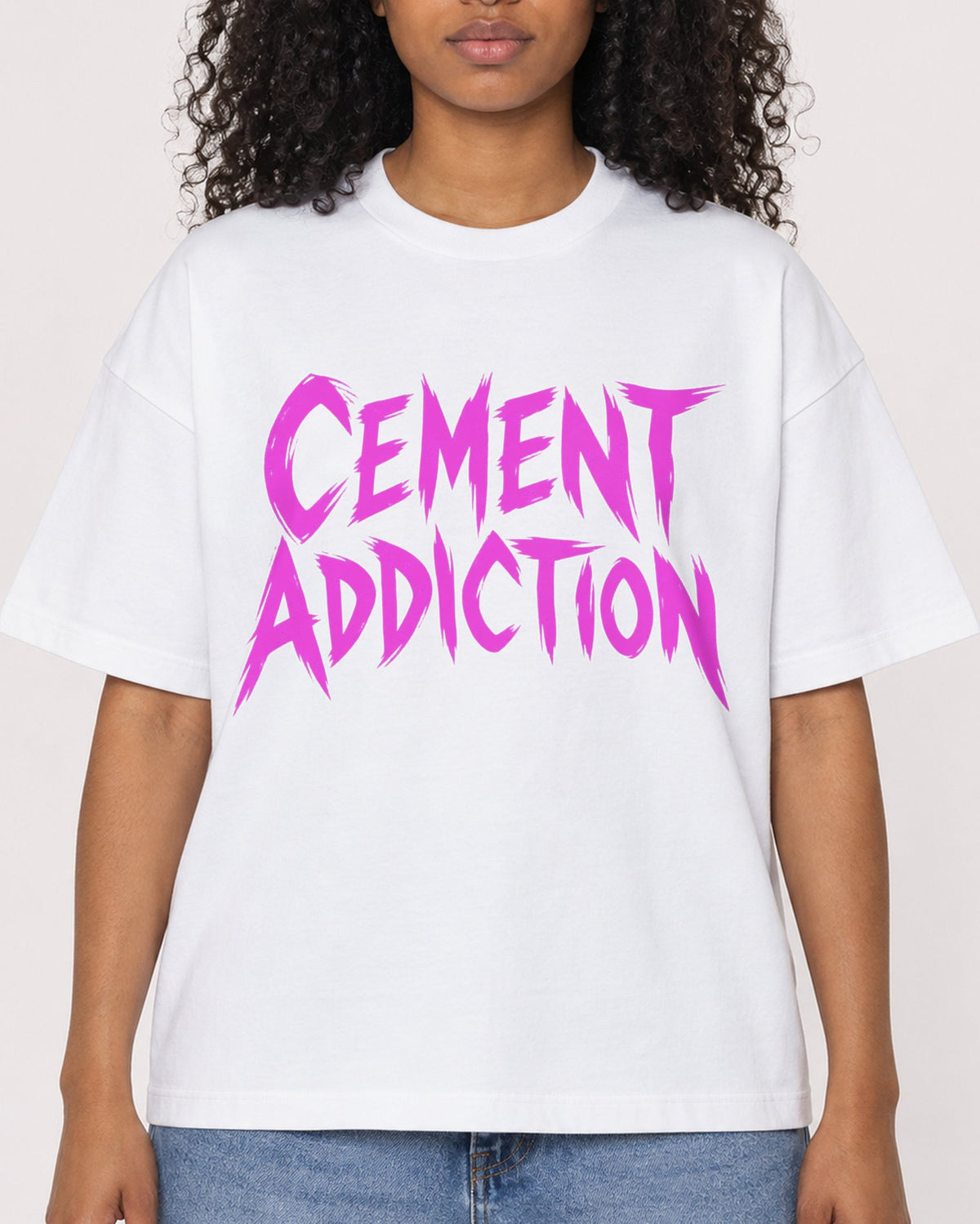 Mockup Boxy Heavyweight Tee White female close-up 05