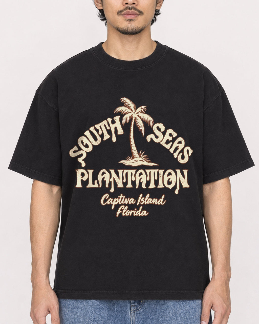 Mockup Boxy Heavyweight Tee Black male close-up 02