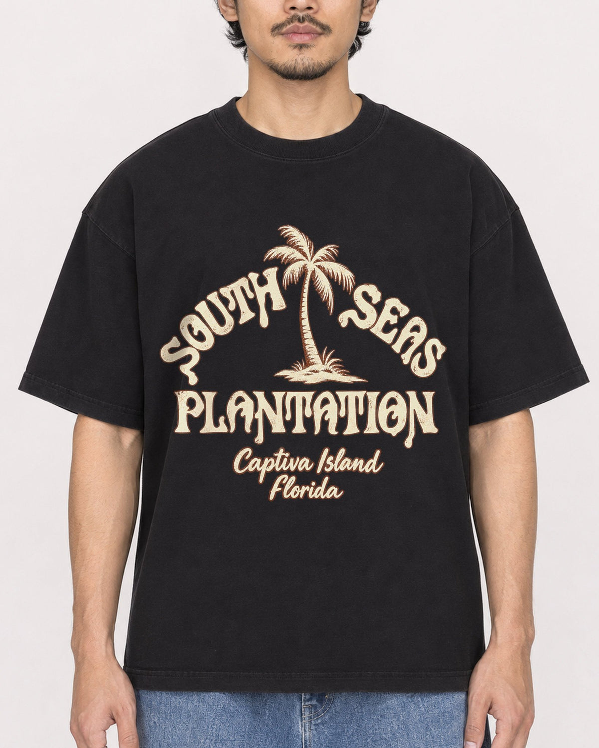 Mockup Boxy Heavyweight Tee Black male close-up 02