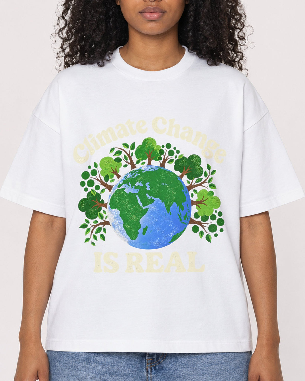 Mockup Boxy Heavyweight Tee White female close-up 05