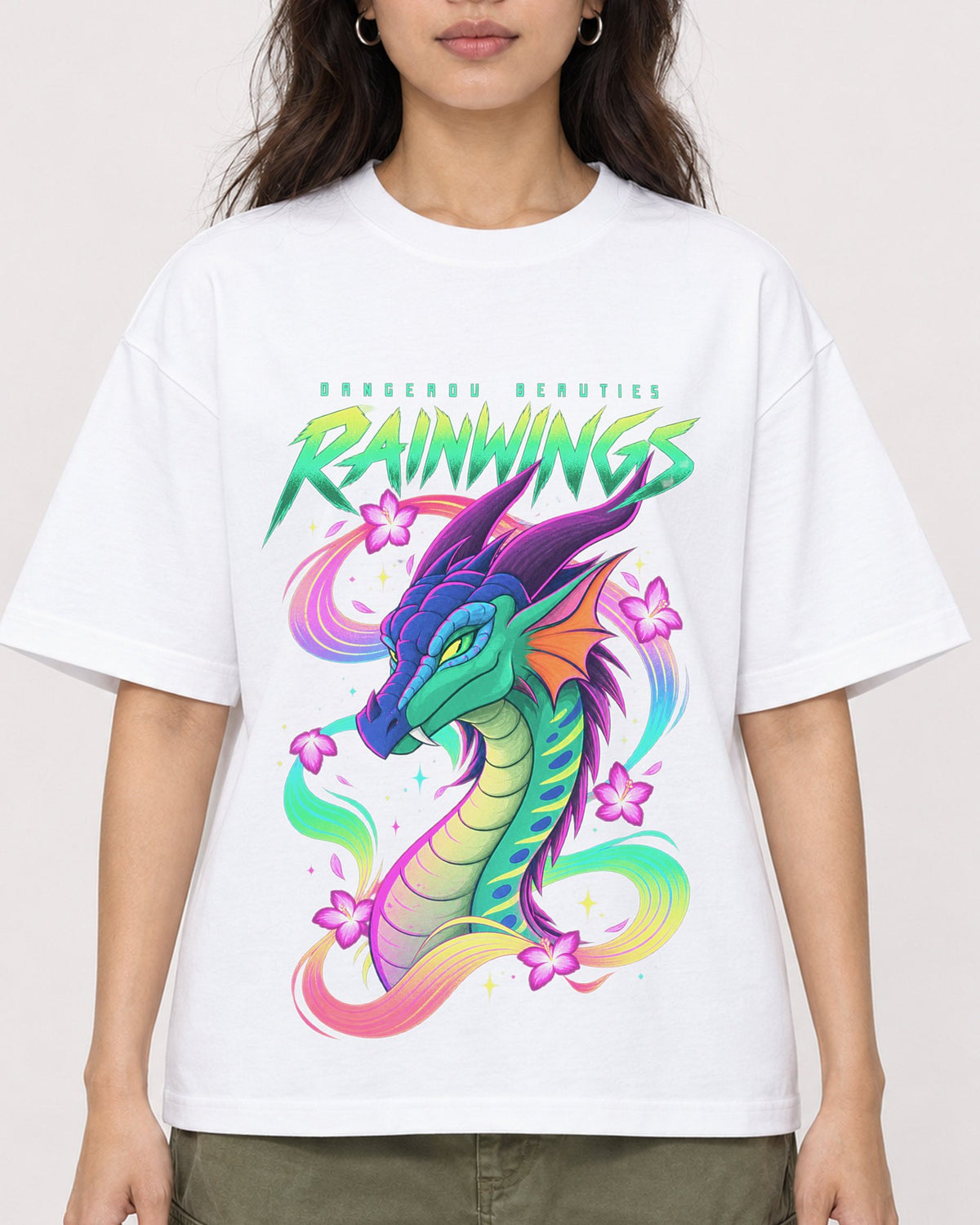 Mockup Boxy Heavyweight Tee White female close-up 02