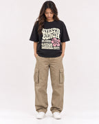 Mockup Boxy Heavyweight Tee Black female full-body 02