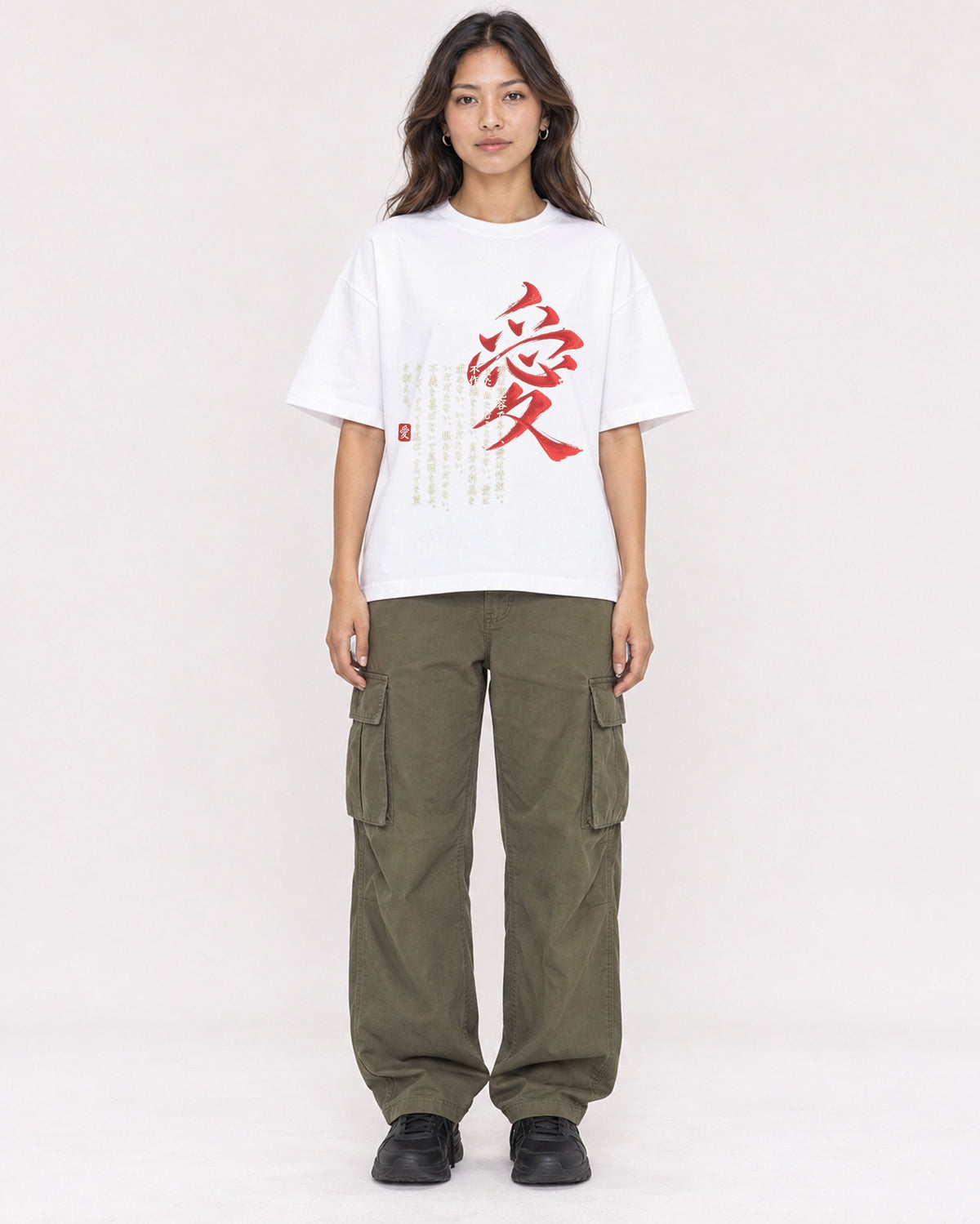 Mockup Boxy Heavyweight Tee White female full-body 02