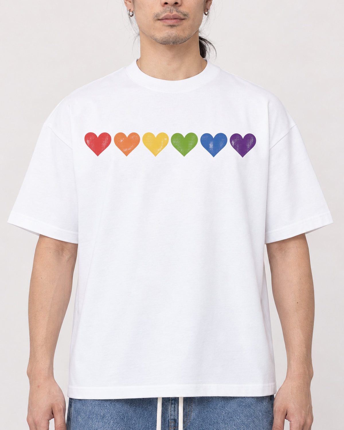 Mockup Boxy Heavyweight Tee White male close-up 43