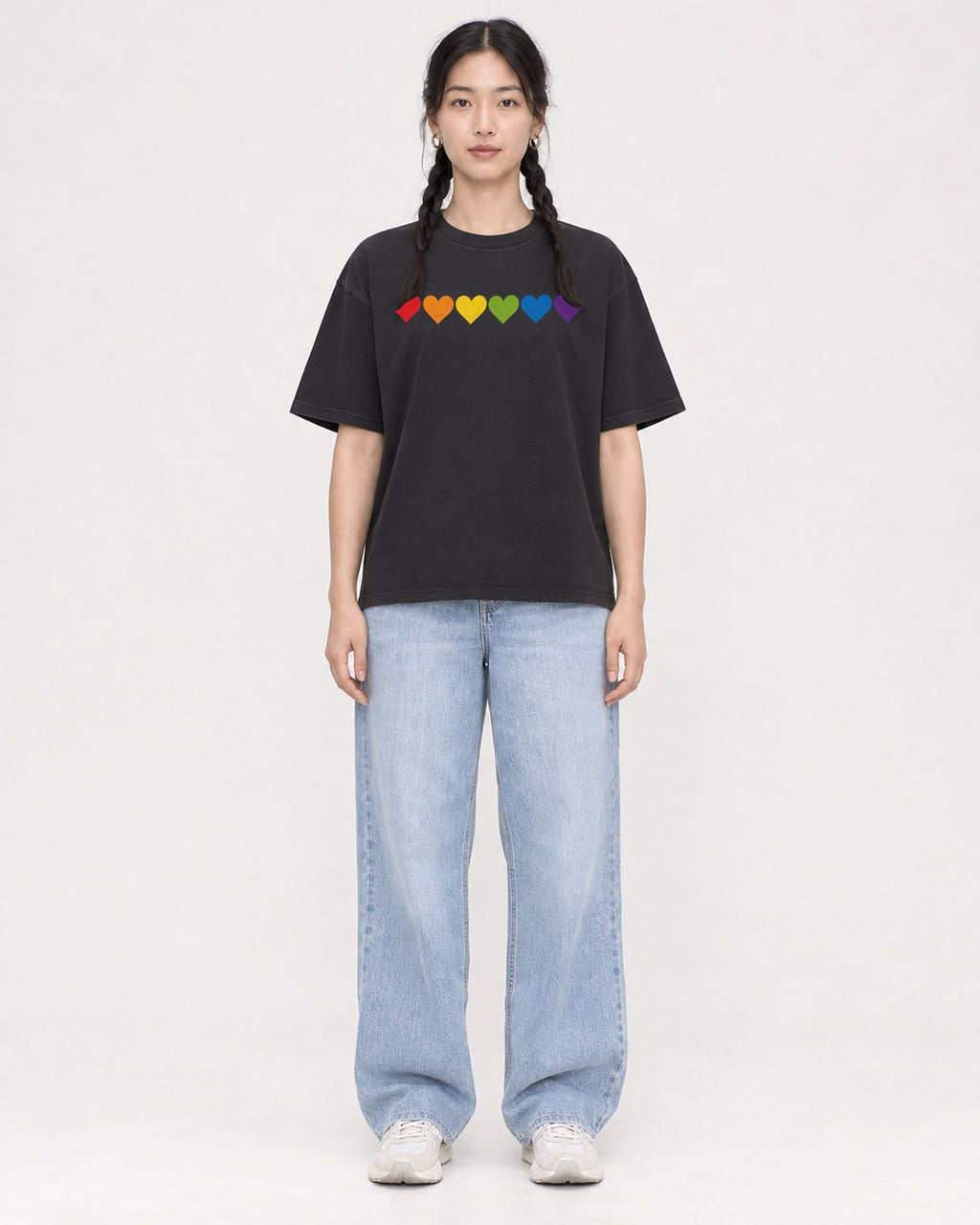 Mockup Boxy Heavyweight Tee Black female full-body 43