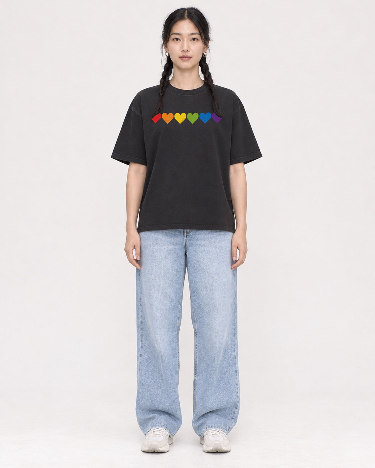 Mockup Boxy Heavyweight Tee Black female full-body 43