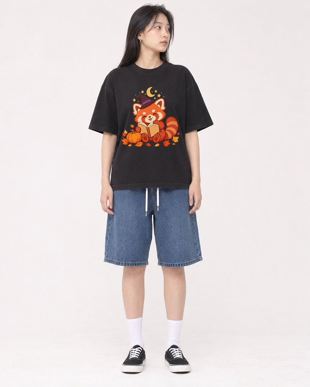 Mockup Boxy Heavyweight Tee Black female full-body 01
