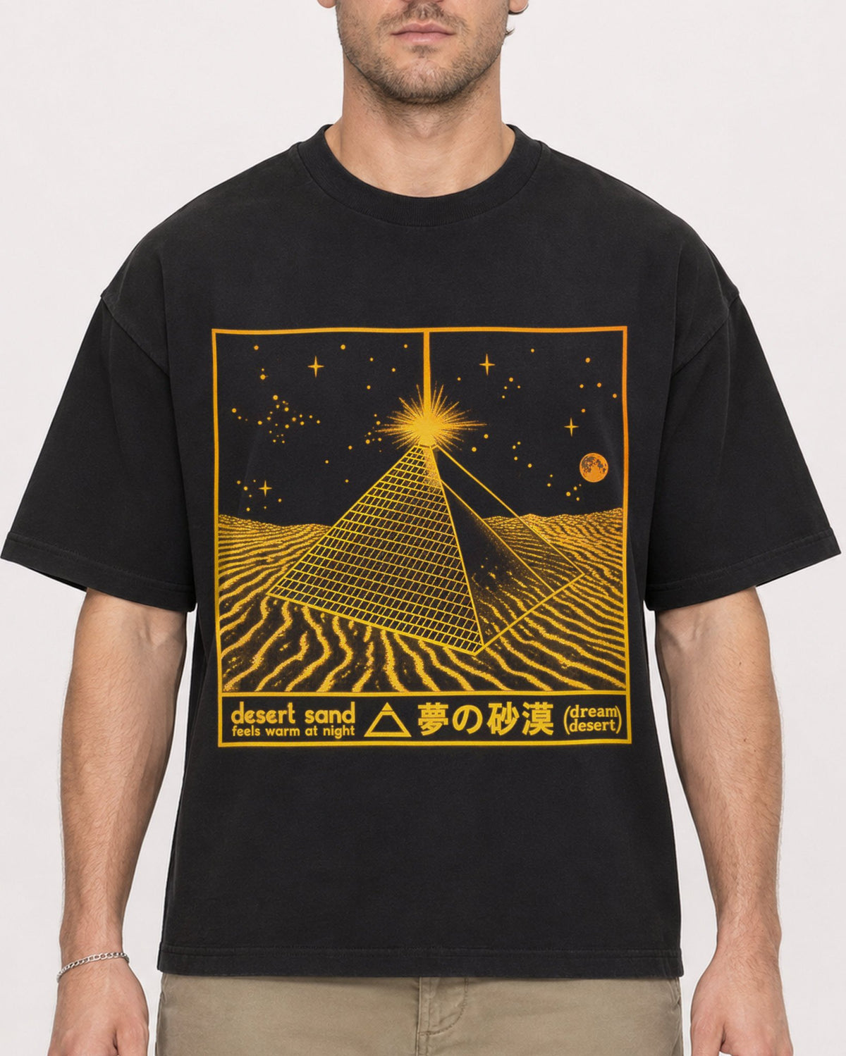 Mockup Boxy Heavyweight Tee Black male close-up 08