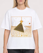 Mockup Boxy Heavyweight Tee White female close-up 08