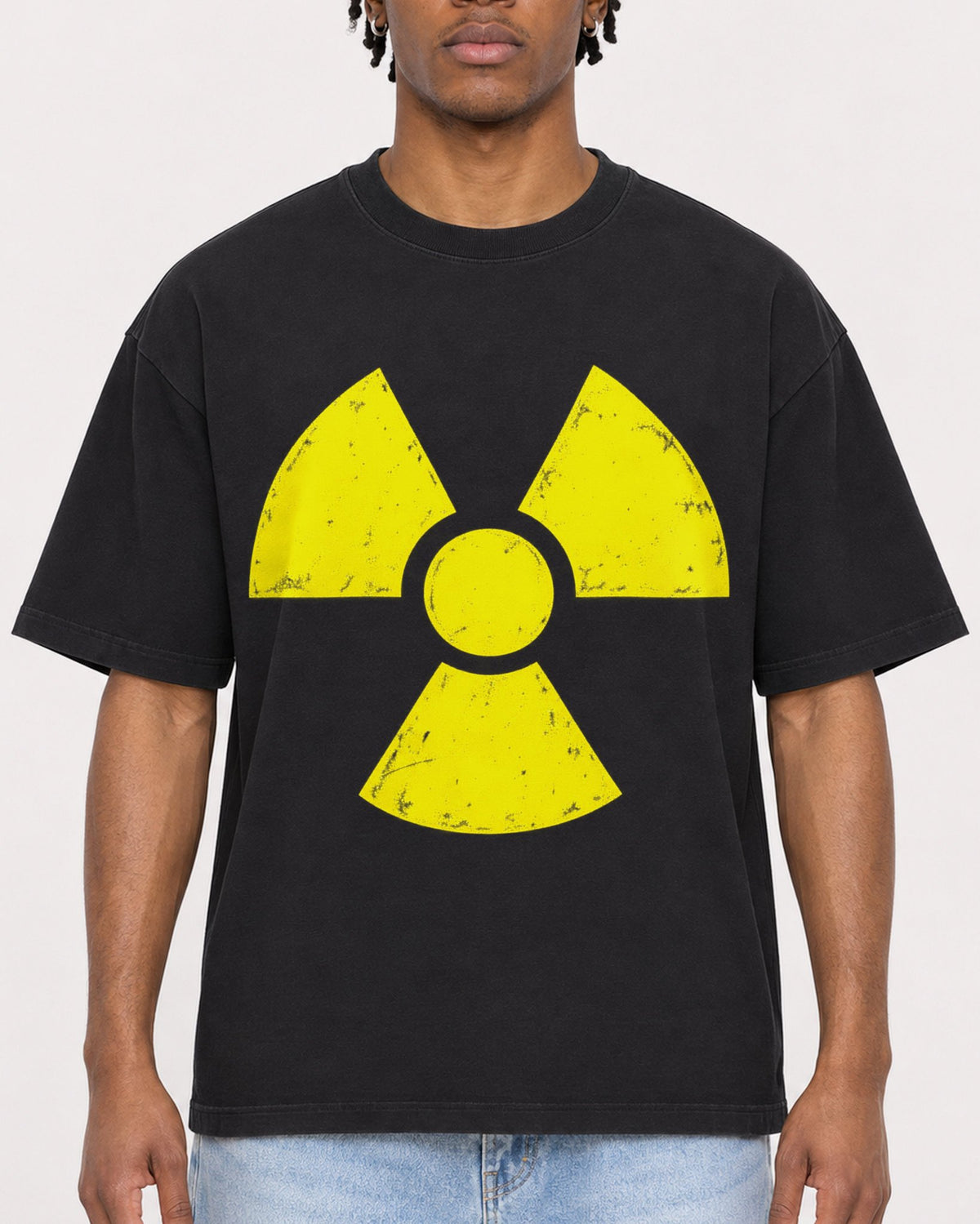 Mockup Boxy Heavyweight Tee Black male close-up 05