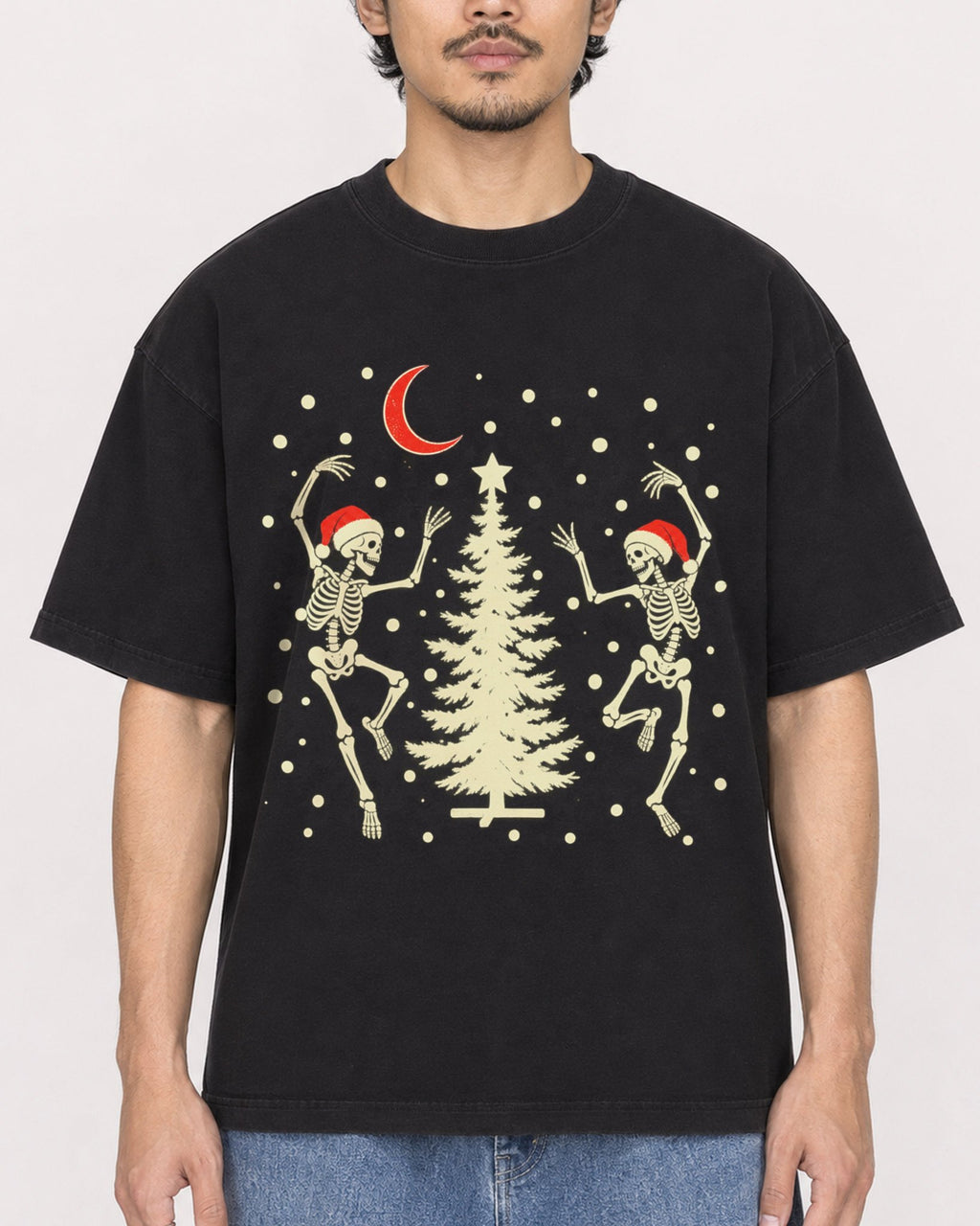 Mockup Boxy Heavyweight Tee Black male close-up 02