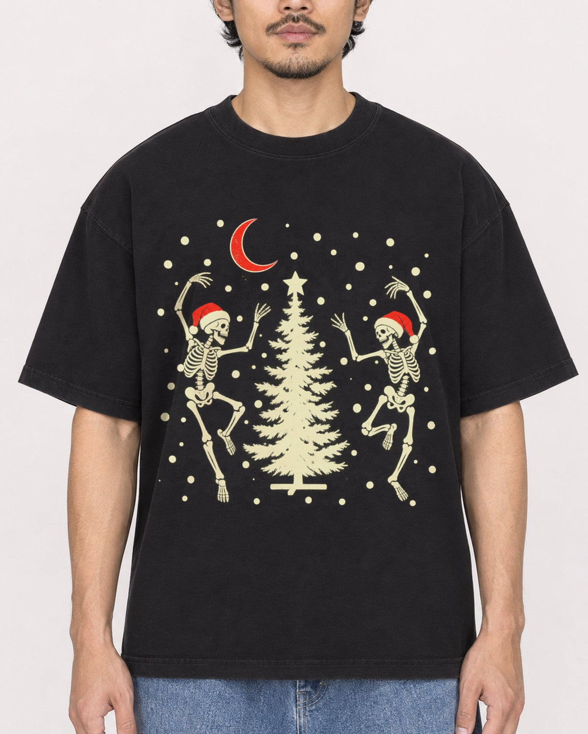 Mockup Boxy Heavyweight Tee Black male close-up 02