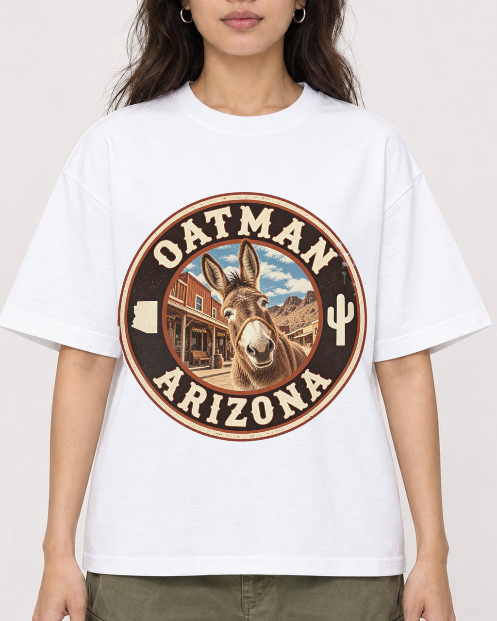 Mockup Boxy Heavyweight Tee White female close-up 02
