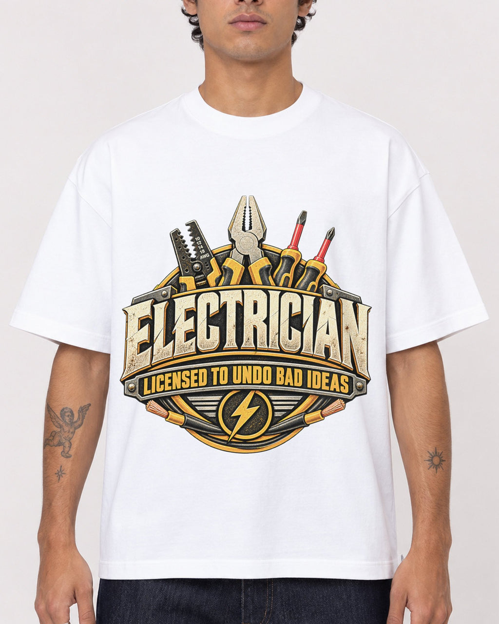 Mockup Boxy Heavyweight Tee White male close-up 06