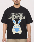 Mockup Boxy Heavyweight Tee Black male close-up 32