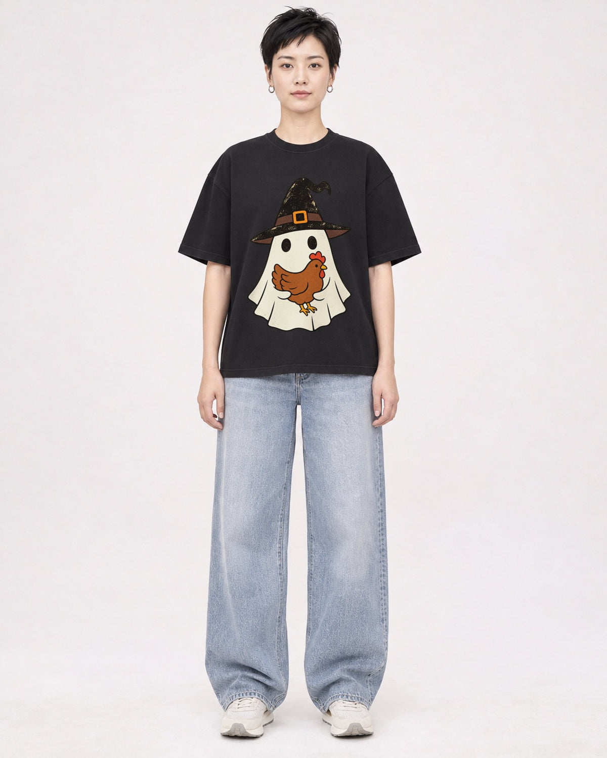 Mockup Boxy Heavyweight Tee Black female full-body 23