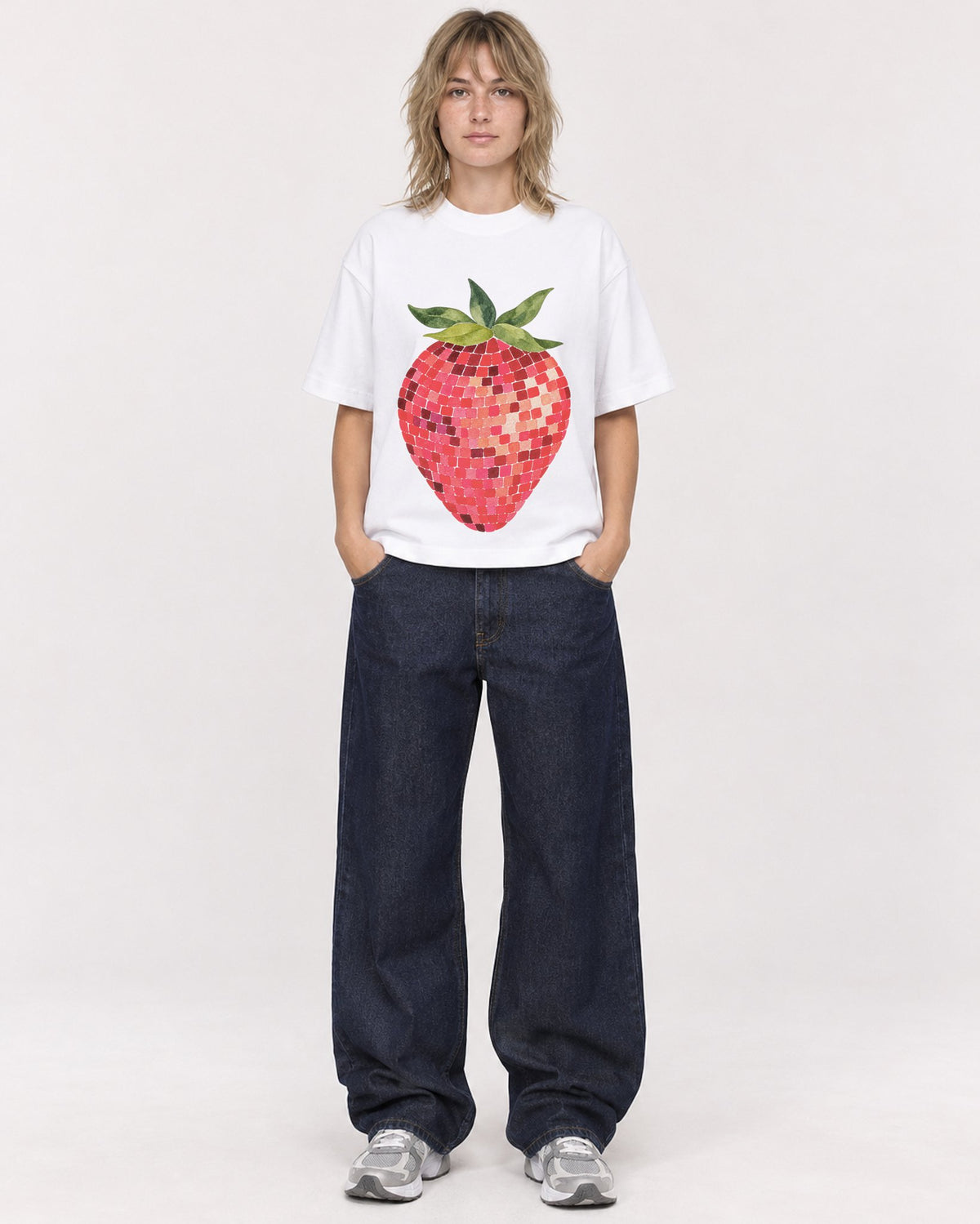 Mockup Boxy Heavyweight Tee White female full-body 19