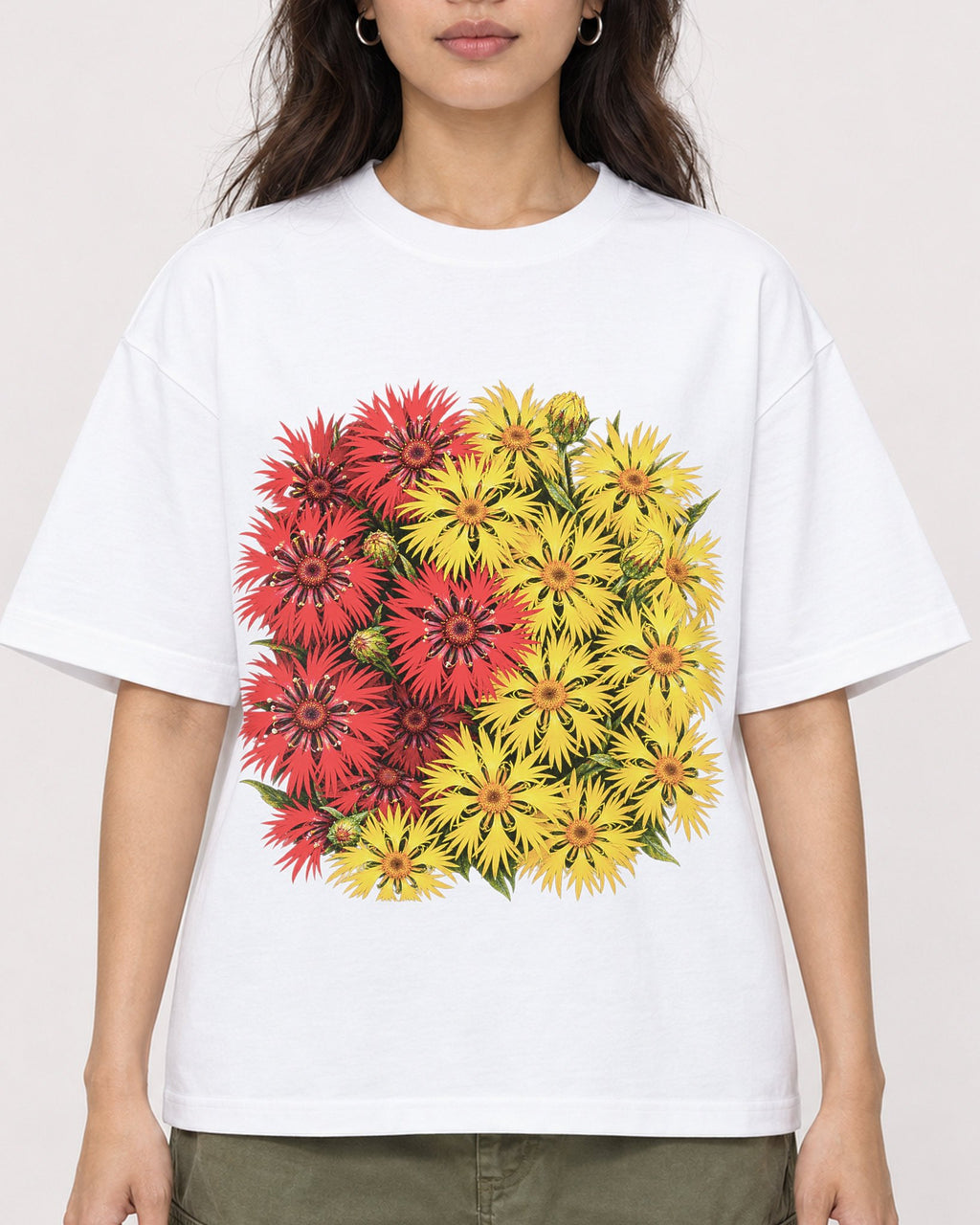 Mockup Boxy Heavyweight Tee White female close-up 02