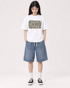 Mockup Boxy Heavyweight Tee White female full-body 01
