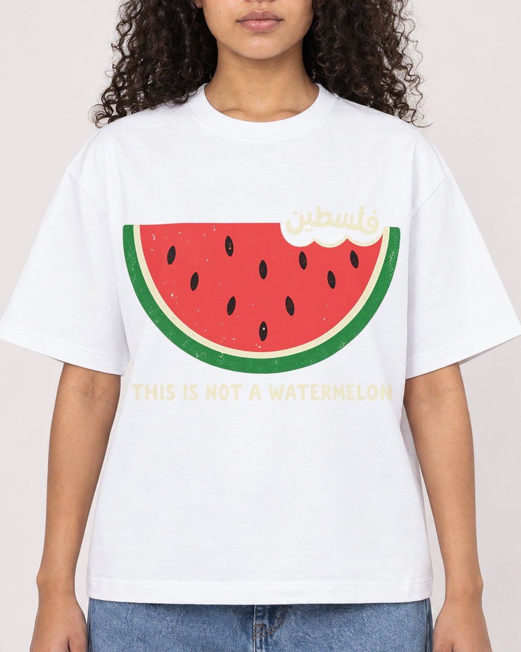 Mockup Boxy Heavyweight Tee White female close-up 10