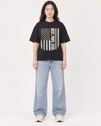 Mockup Boxy Heavyweight Tee Black female full-body 03