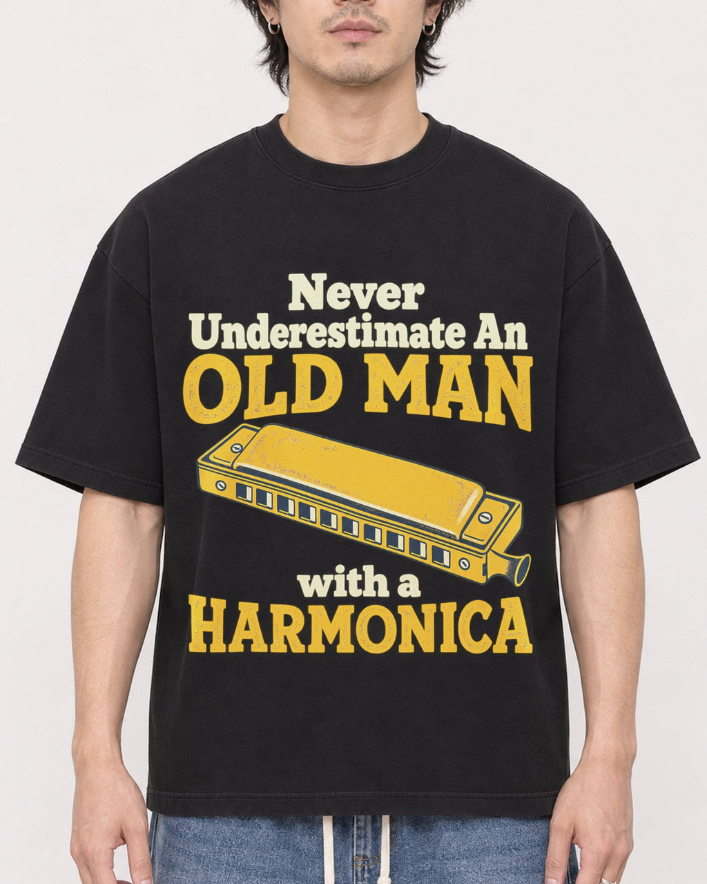 Mockup Boxy Heavyweight Tee Black male close-up 03