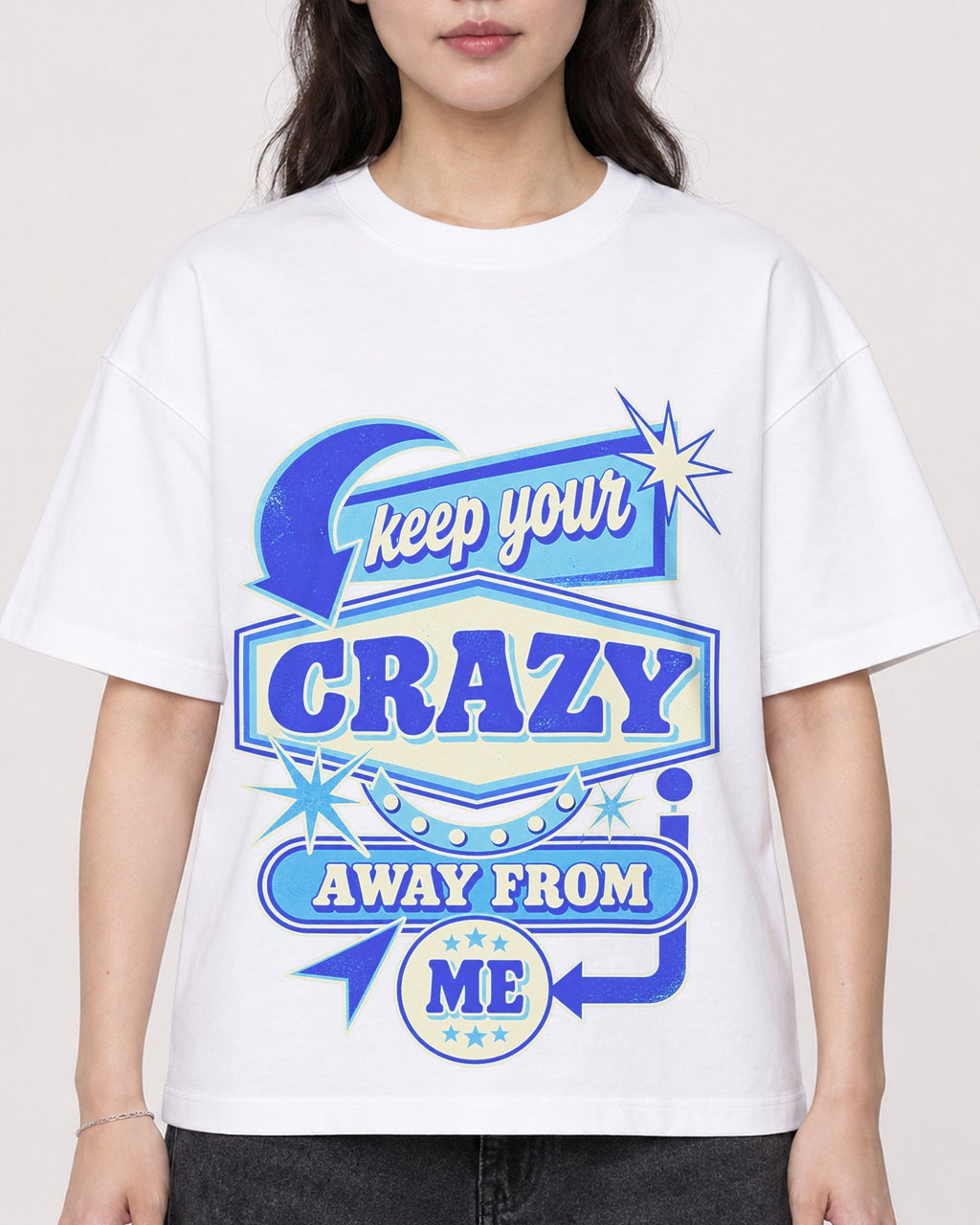Mockup Boxy Heavyweight Tee White female close-up 03