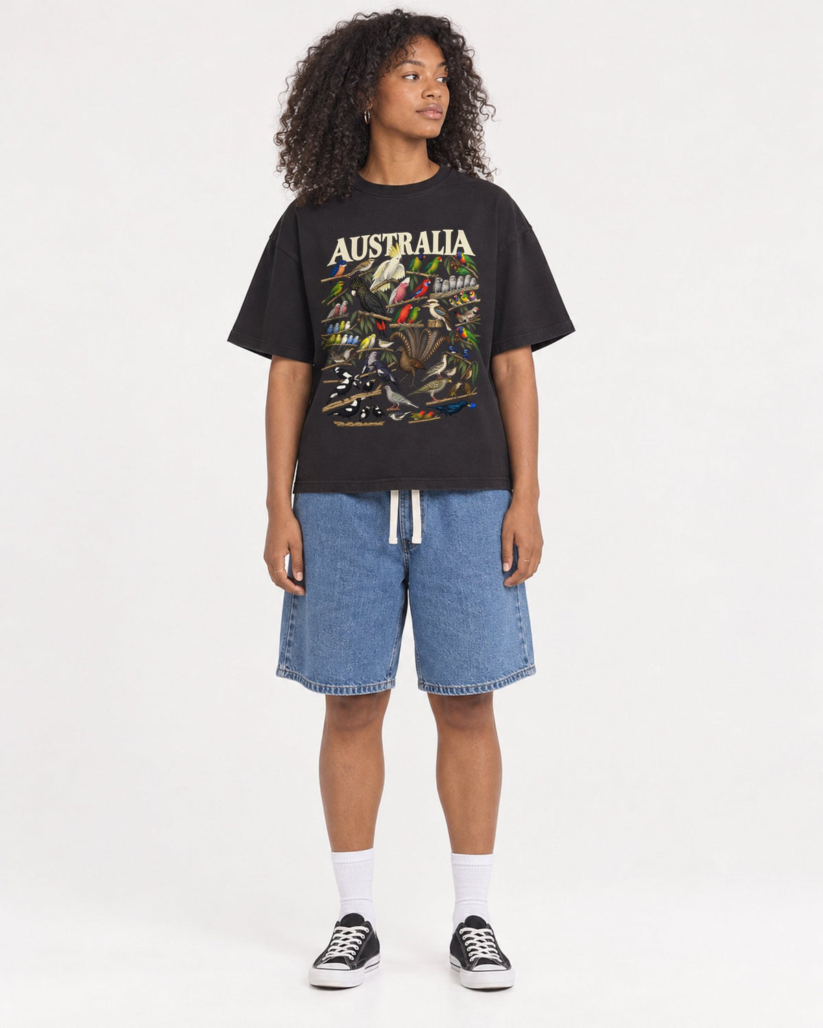 Mockup Boxy Heavyweight Tee Black female full-body 05