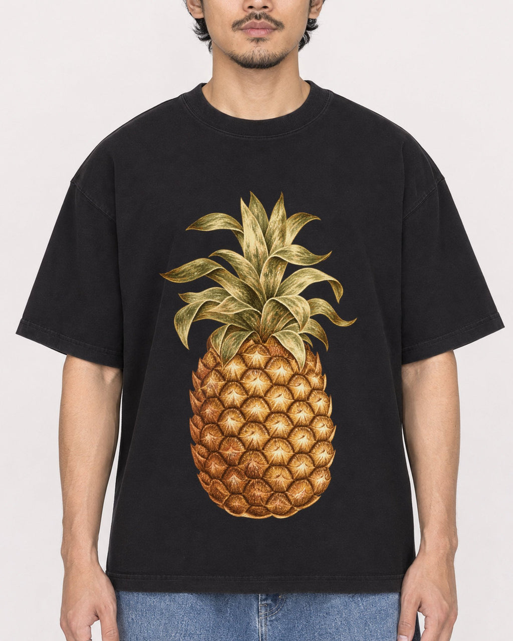 Mockup Boxy Heavyweight Tee Black male close-up 02