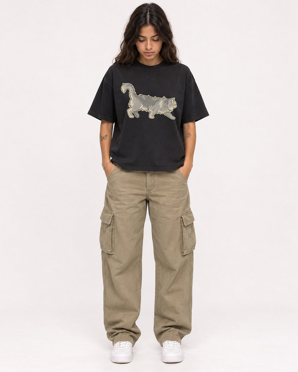 Mockup Boxy Heavyweight Tee Black female full-body 06