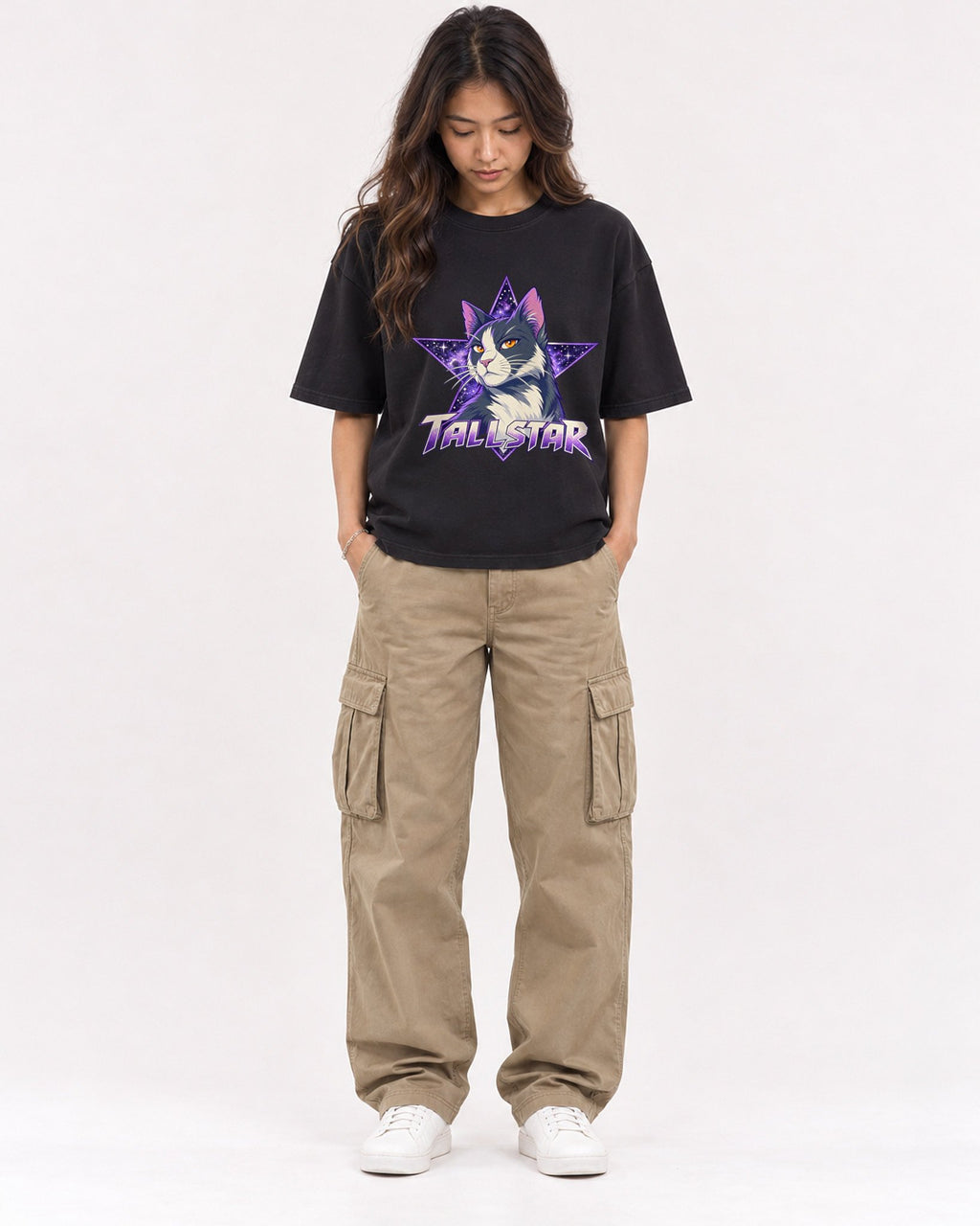 Mockup Boxy Heavyweight Tee Black female full-body 02