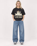 Mockup Boxy Heavyweight Tee Black female full-body 08