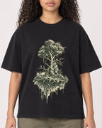 Mockup Boxy Heavyweight Tee Black female close-up 10