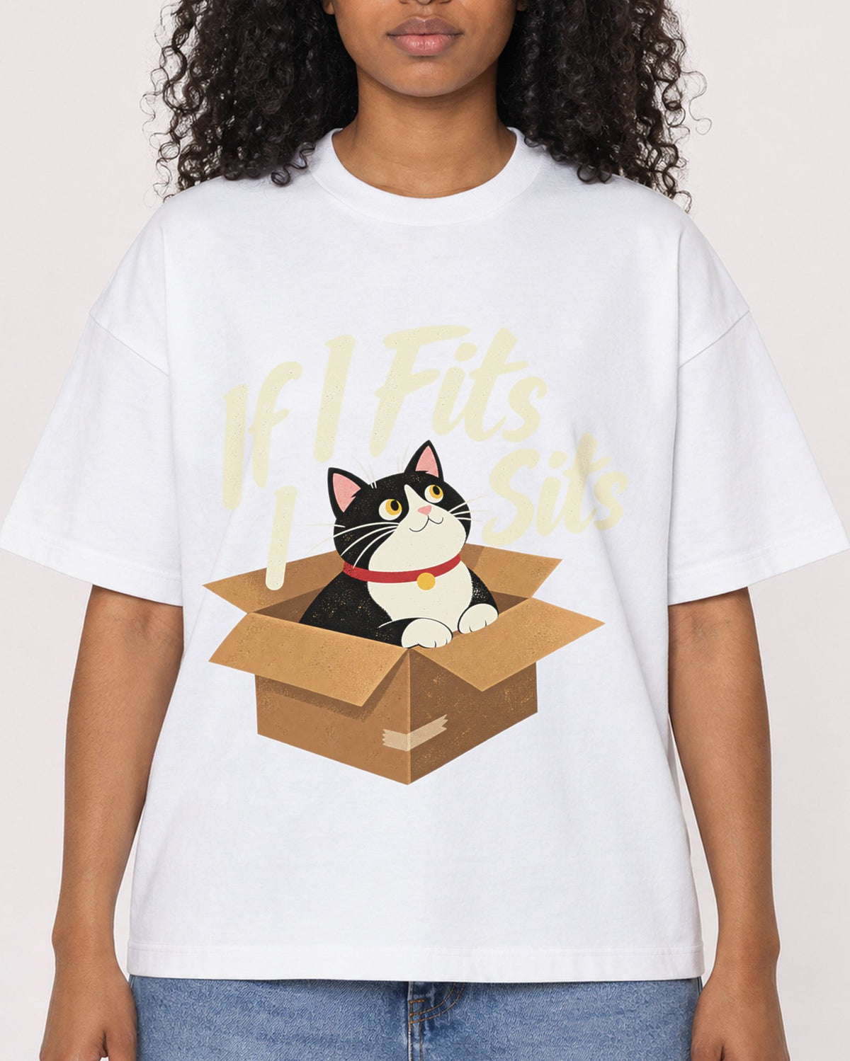Mockup Boxy Heavyweight Tee White female close-up 05
