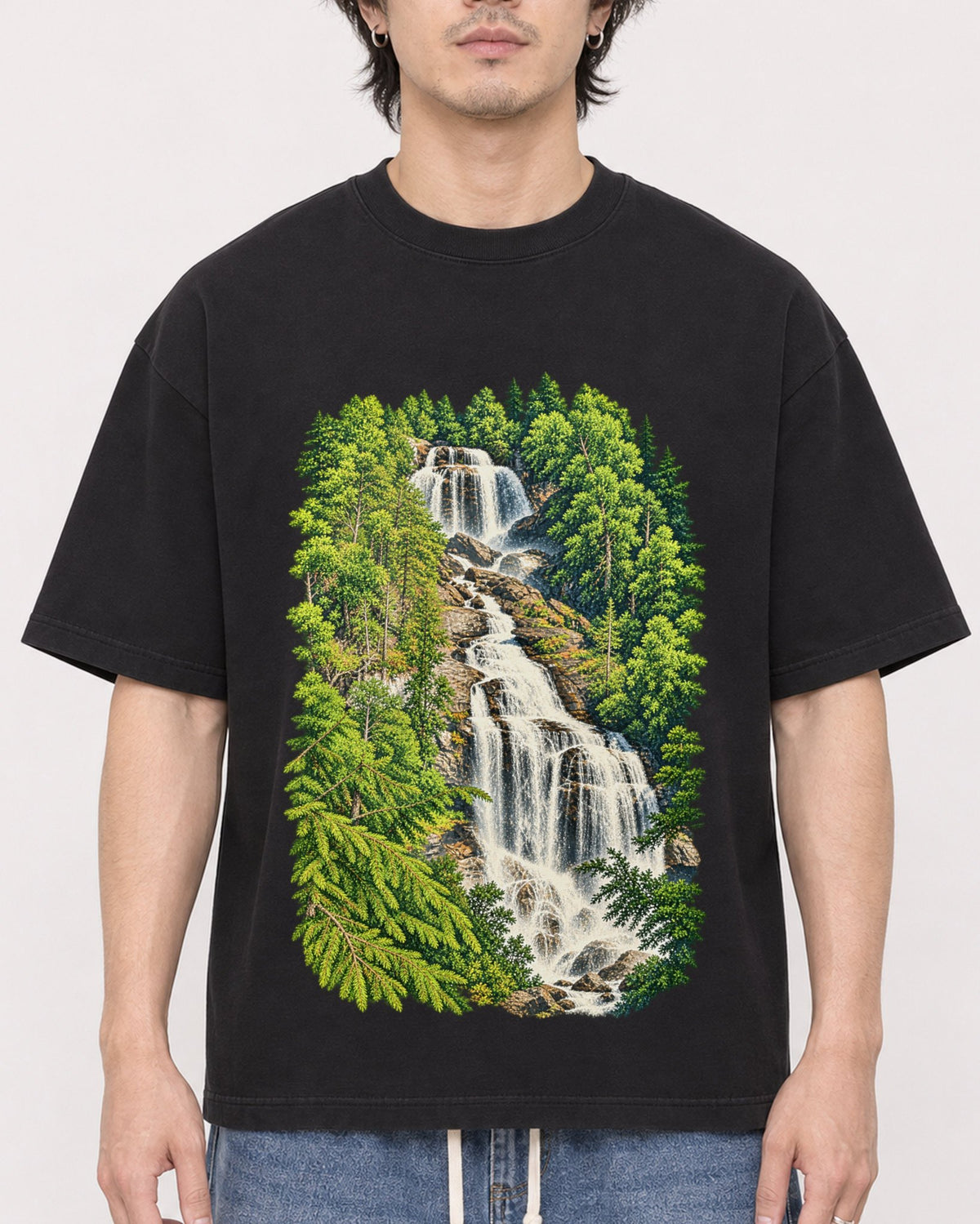 Mockup Boxy Heavyweight Tee Black male close-up 03